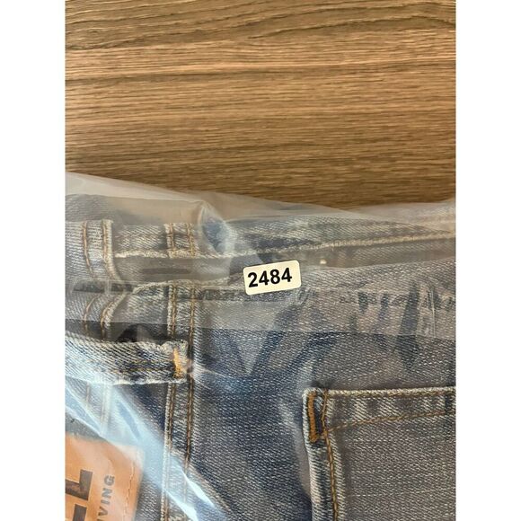 Diesel Larkee-Beex Light Blue Denim Jeans Tapered Men's 33(35X29 Button Fly - Picture 15 of 15